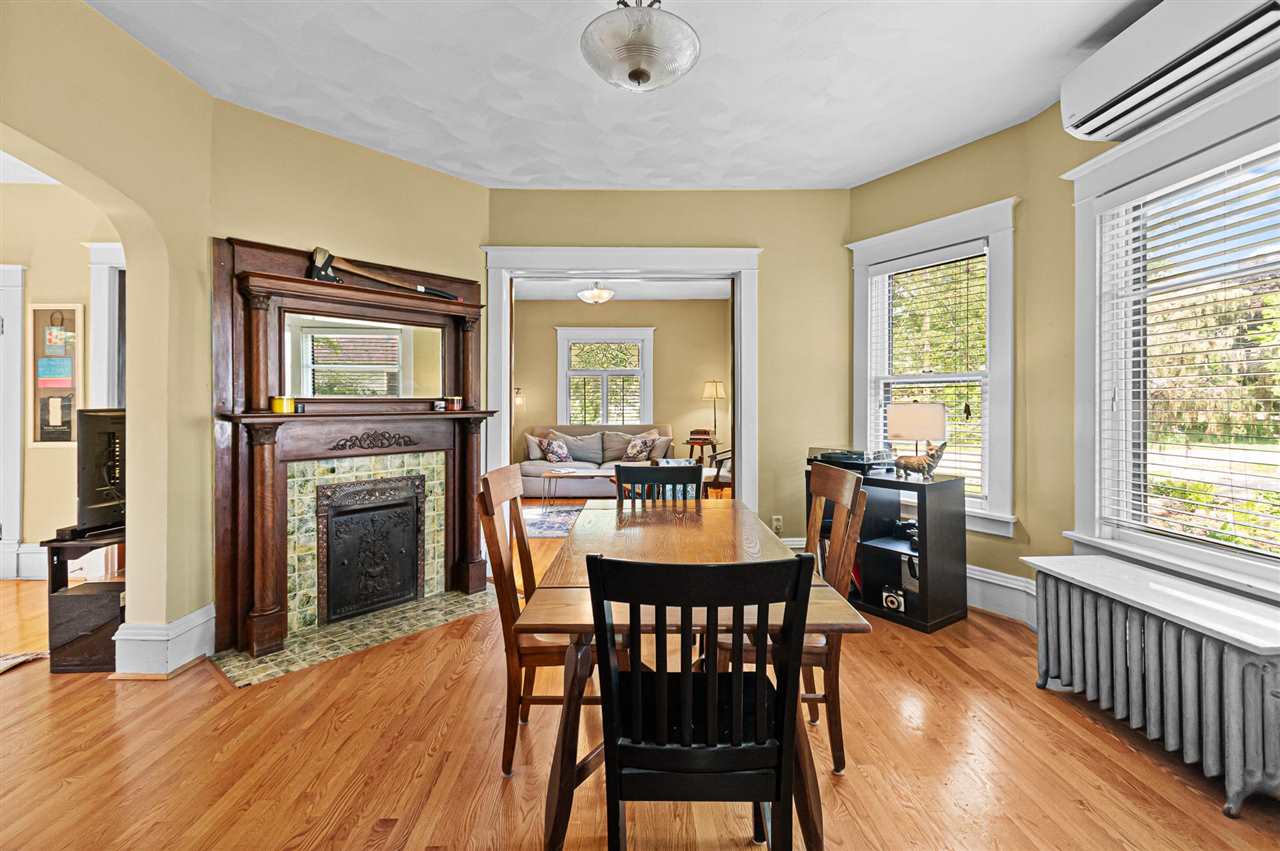 1307 Rochester Avenue Iowa City, IA 52245 - Photo 11 of 37 Gallery Image 11