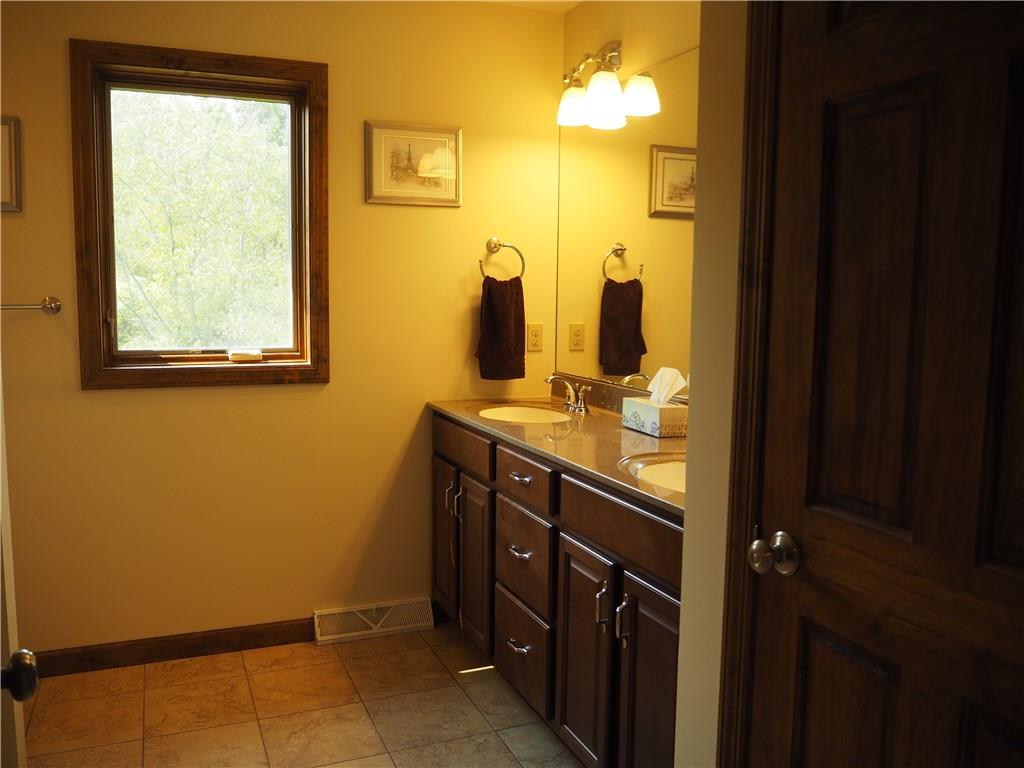 3589 New Texas Road Pittsburgh, PA 15239 - Photo 16 of 25 Gallery Image 16