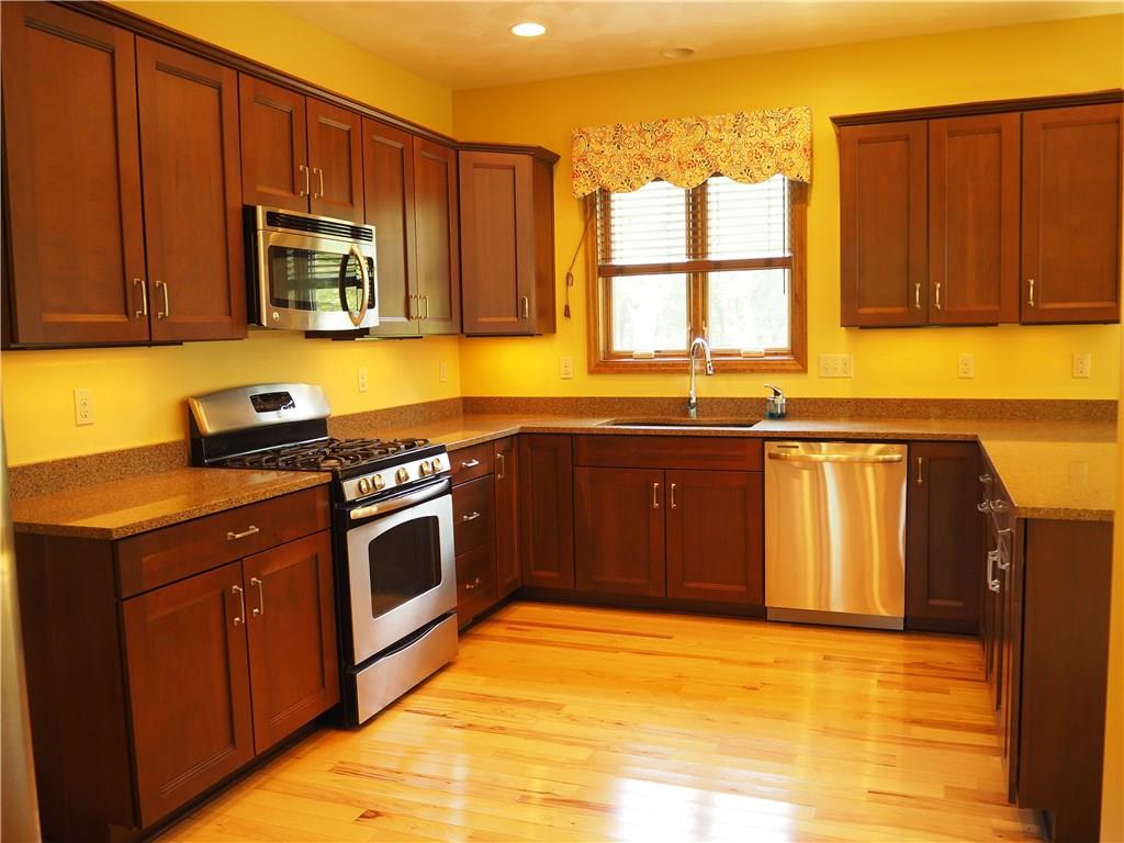 3589 New Texas Road Pittsburgh, PA 15239 - Photo 9 of 25 Gallery Image 9