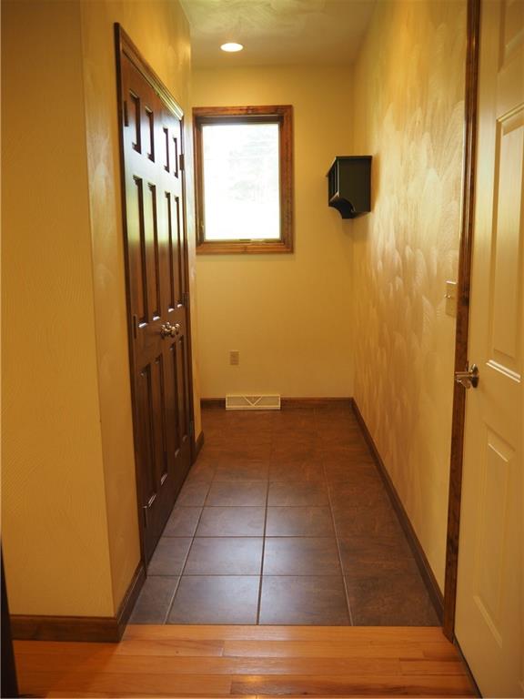 3589 New Texas Road Pittsburgh, PA 15239 - Photo 10 of 25 Gallery Image 10