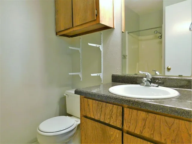 $1,295 | 1131 Dallas Drive, Denton, TX 76205