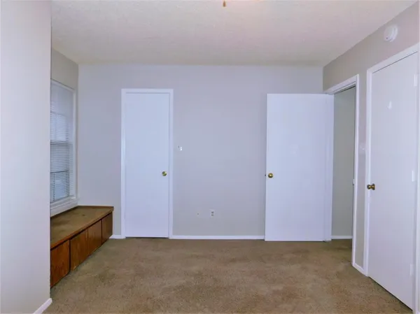 $1,250 | 1131 Dallas Drive, Denton, TX 76205