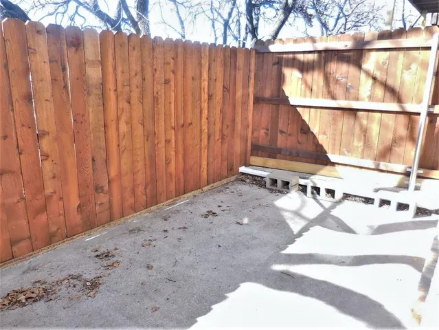 $1,295 | 1131 Dallas Drive, Denton, TX 76205