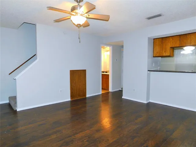 $1,295 | 1131 Dallas Drive, Denton, TX 76205