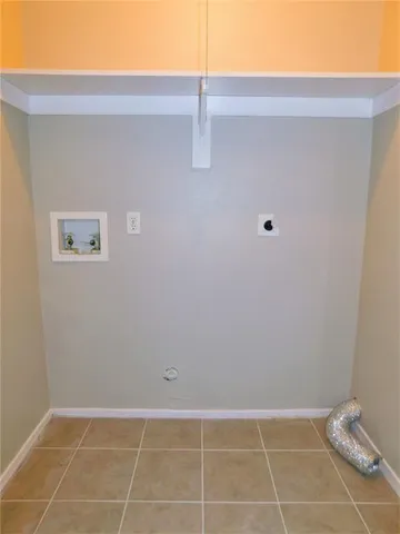 $1,295 | 1131 Dallas Drive, Denton, TX 76205