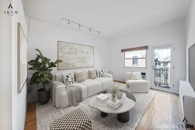 $749,000 | 211 Thompson Street, Unit 4C | Greenwich Village