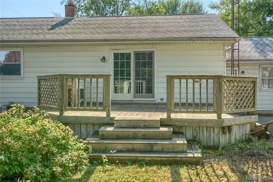 4453 Stoney Ridge Road Flint, MI 48507 - Photo 5 of 23 DSC_5192-HDR(3).jpg