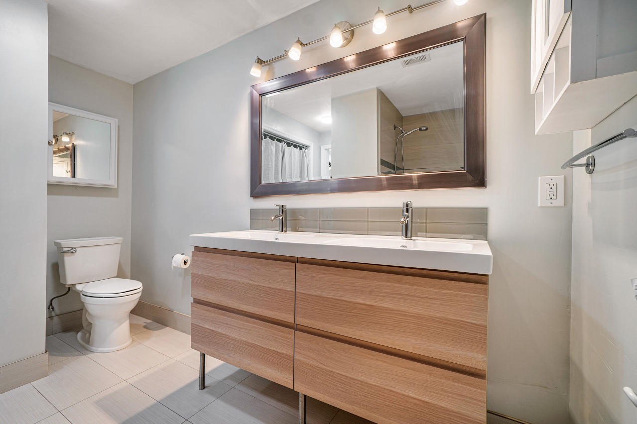 225 Northeast 28th Street Boca Raton, FL 33431 - Photo 14 of 25 010-225Northeast28thStreet-BocaRaton-FL-