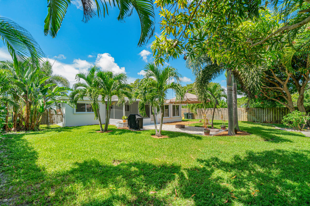 225 Northeast 28th Street Boca Raton, FL 33431 - Photo 22 of 25 027-225Northeast28thStreet-BocaRaton-FL-