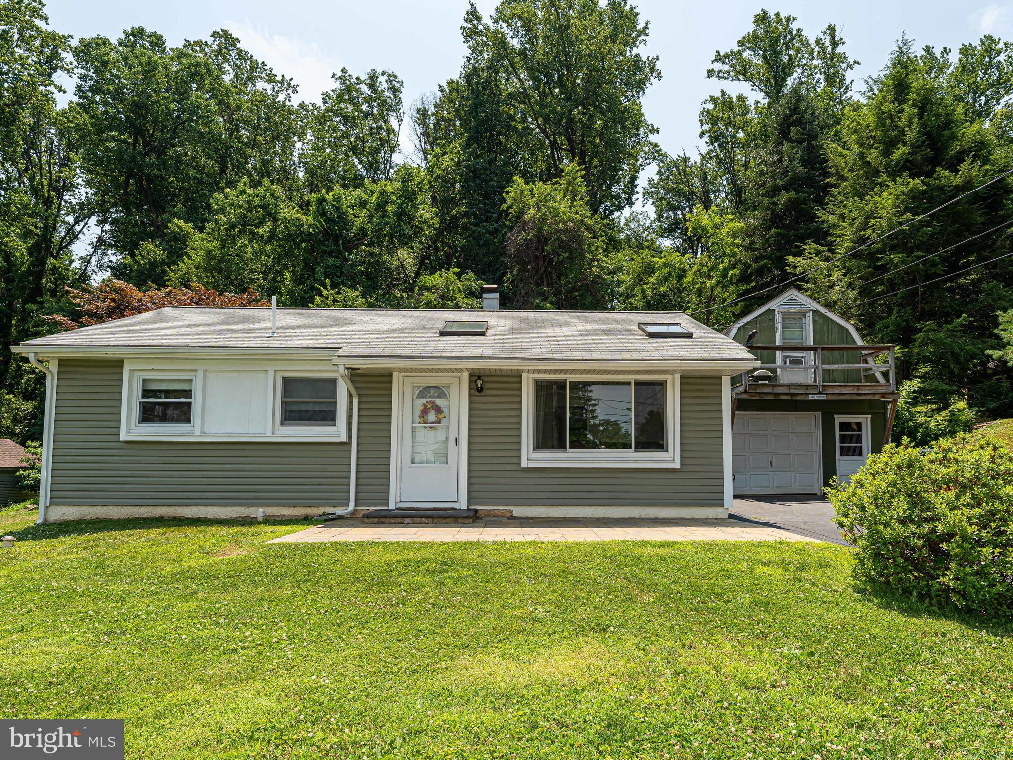 8 Fahnestock Road Malvern, PA 19355 - Photo 3 of 12 New siding and gutters