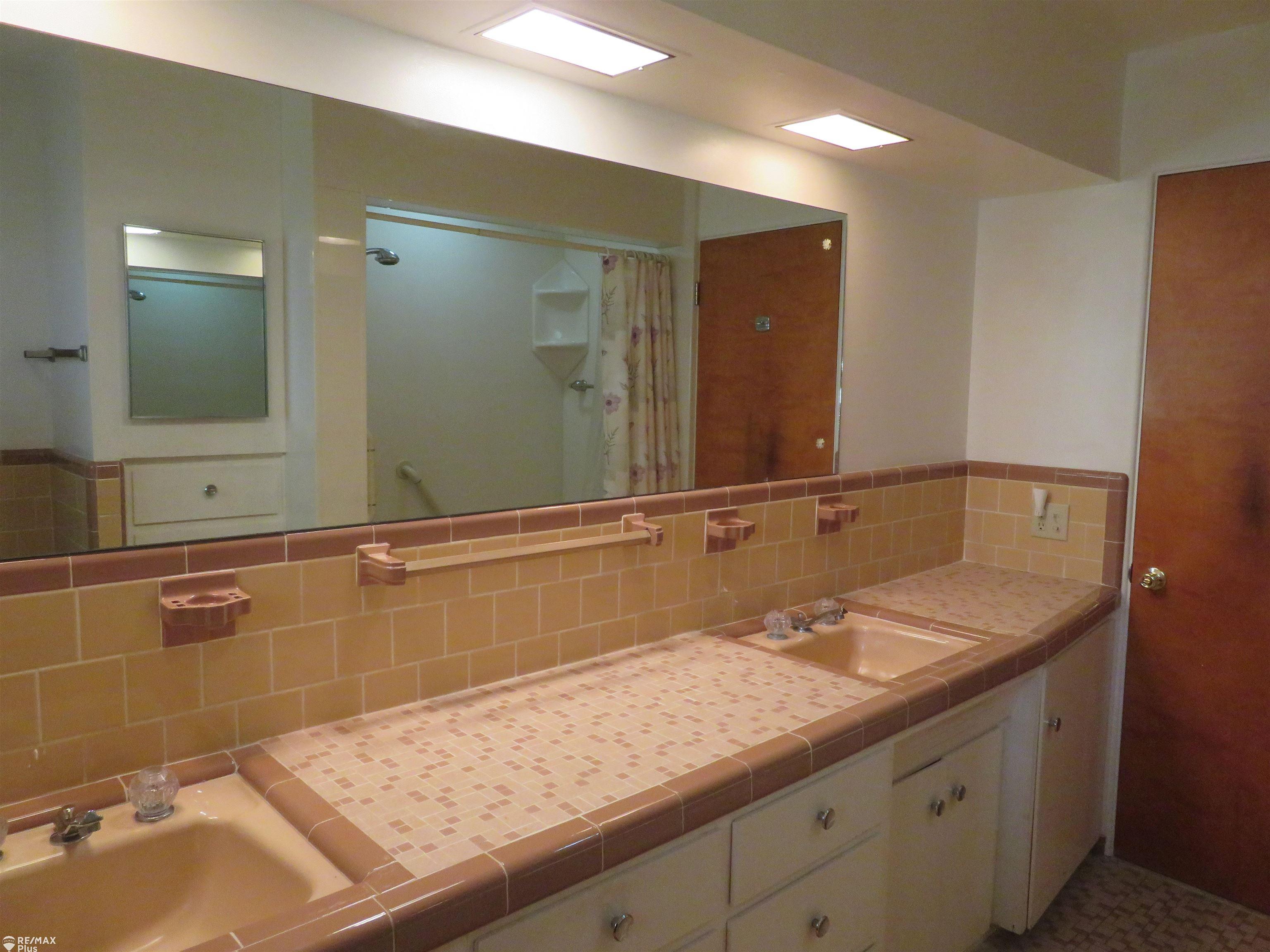 5095 Jackson Road Flint, MI 48506 - Photo 18 of 34