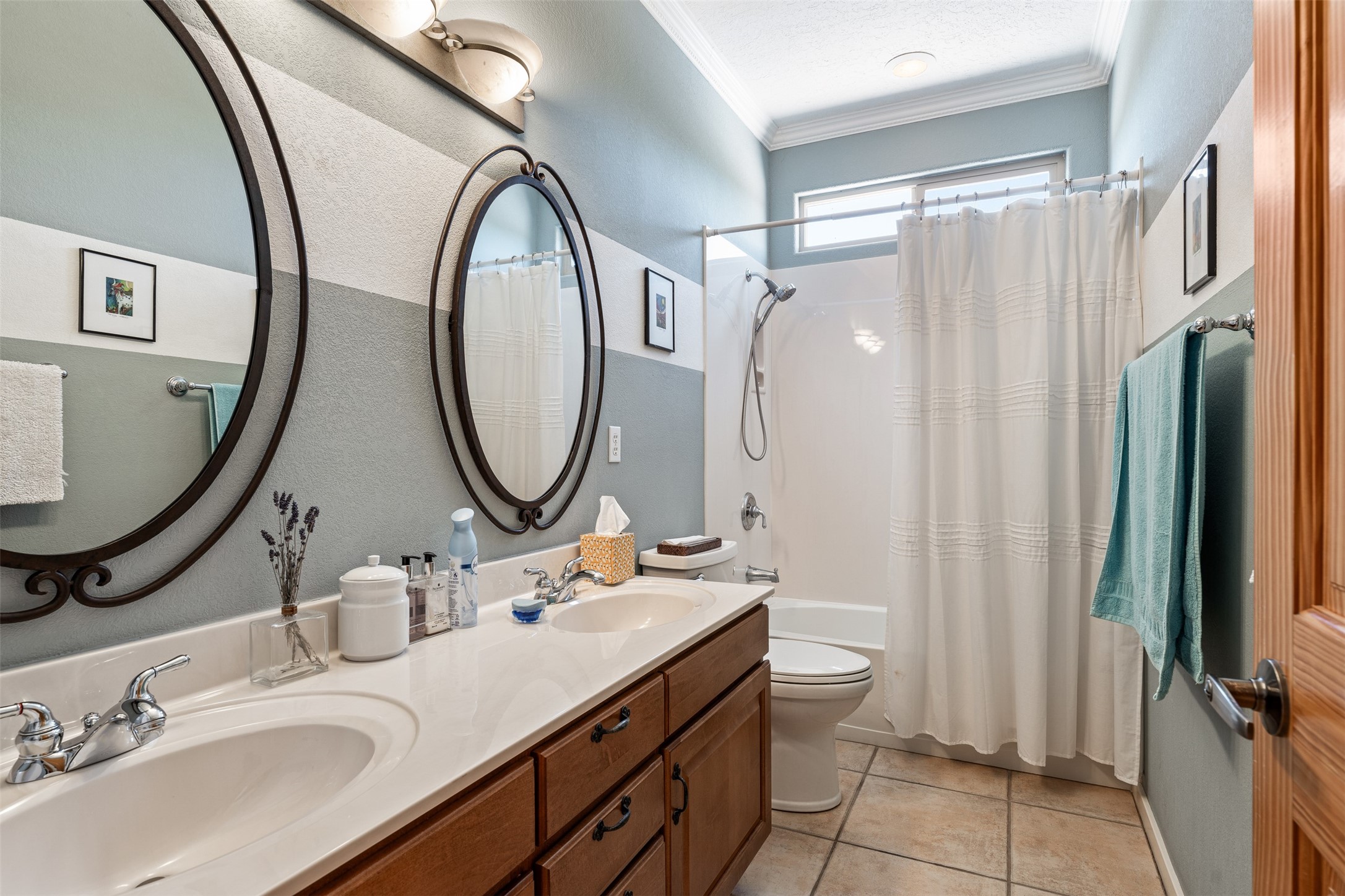 79 East Chili Line Road Santa Fe, NM 87508 - Photo 32 of 46 Dual vanities in hall bathroom