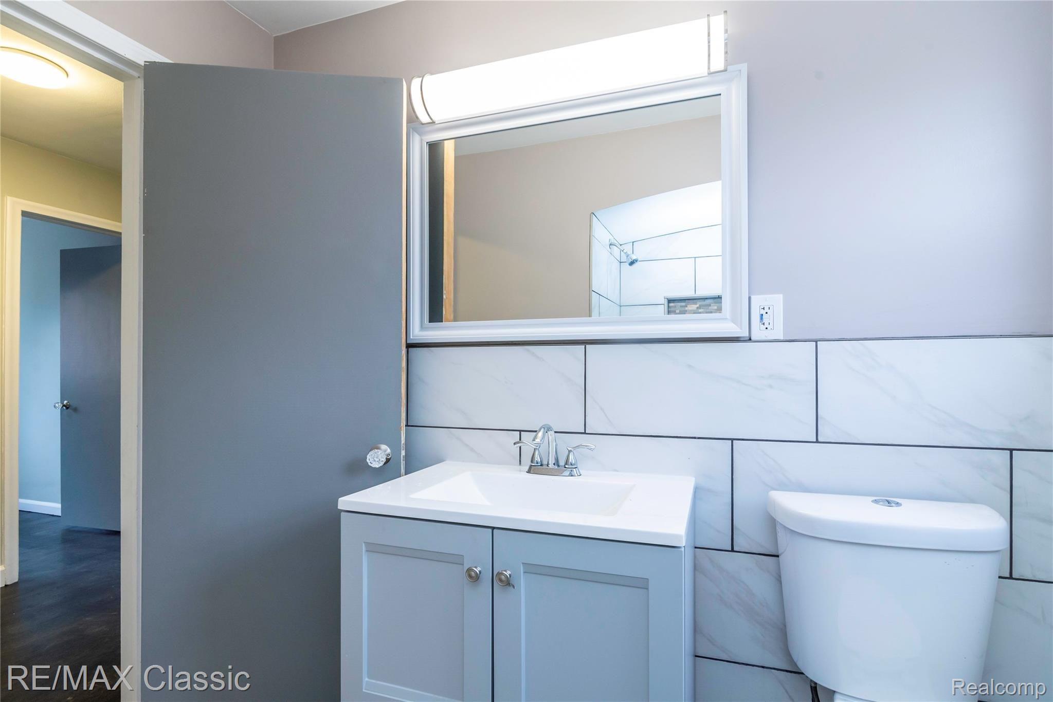 8937 Ruth Avenue Allen Park, MI 48101 - Photo 8 of 50 Ruth6446.jpg
