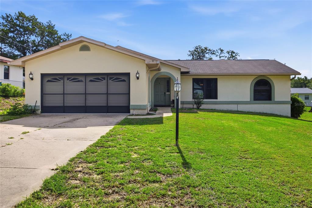 712 Magnolia Avenue Inverness, FL 34452 - Photo 1 of 27