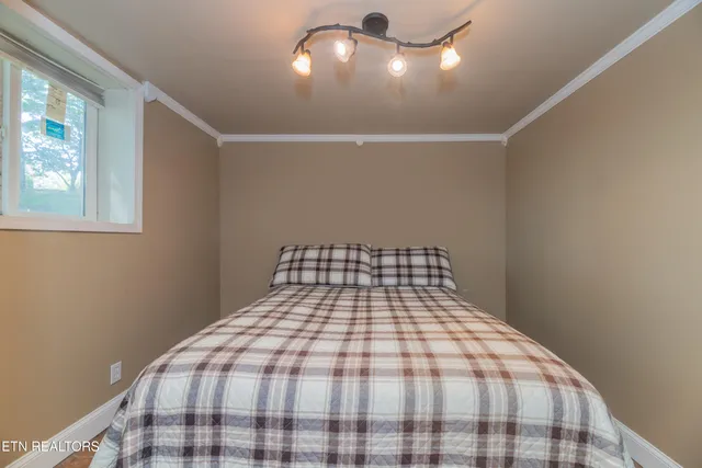 $549,000 | 1112 Dogwood Drive, Kingston, TN 37763