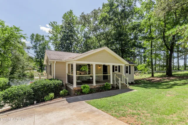 $549,000 | 1112 Dogwood Drive, Kingston, TN 37763
