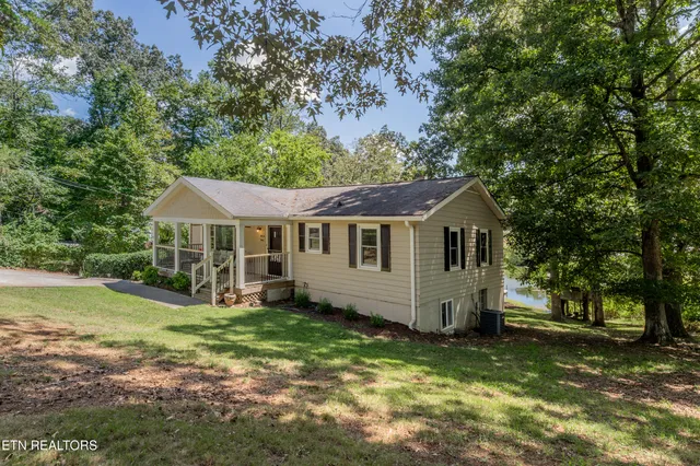 $549,000 | 1112 Dogwood Drive, Kingston, TN 37763