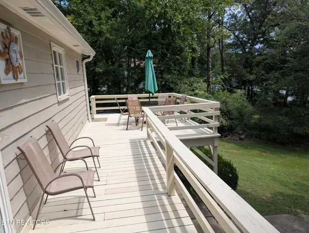 $549,000 | 1112 Dogwood Drive, Kingston, TN 37763