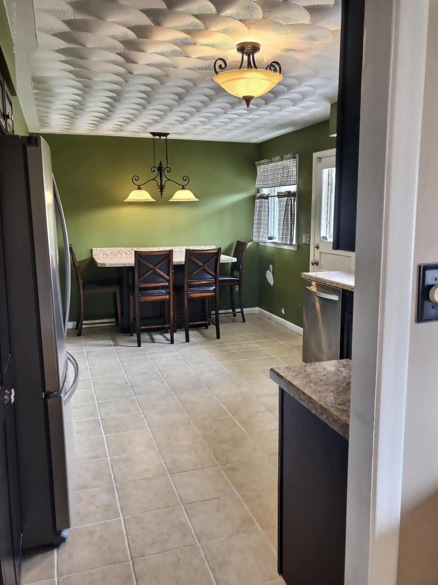 105 Hillcrest Road Moscow, PA 18444 - Photo 12 of 33 Gallery Image 12