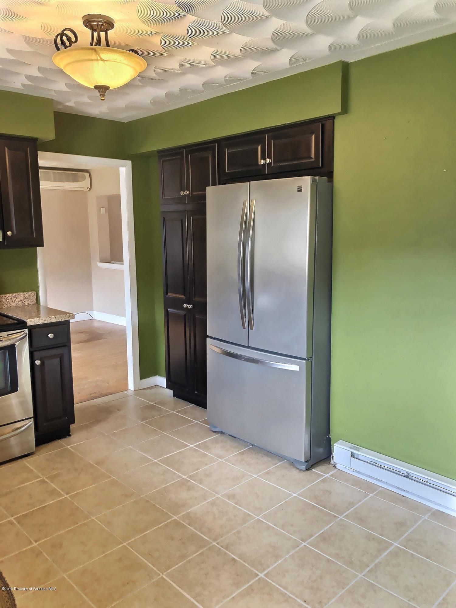 105 Hillcrest Road Moscow, PA 18444 - Photo 15 of 33 Gallery Image 15