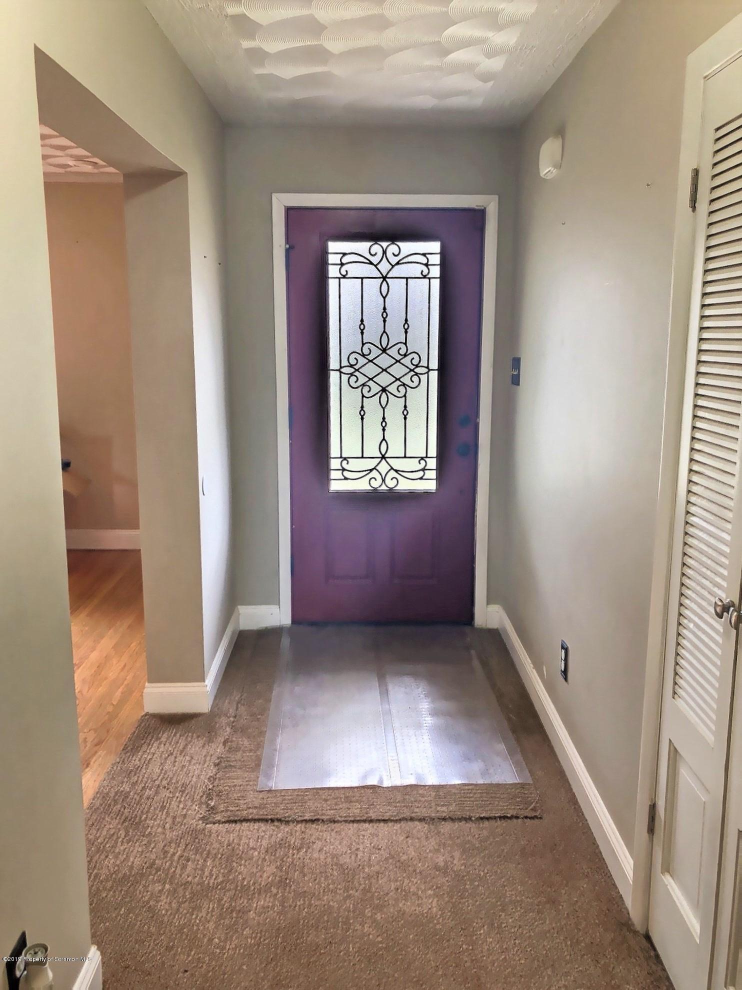 105 Hillcrest Road Moscow, PA 18444 - Photo 6 of 33 Gallery Image 6