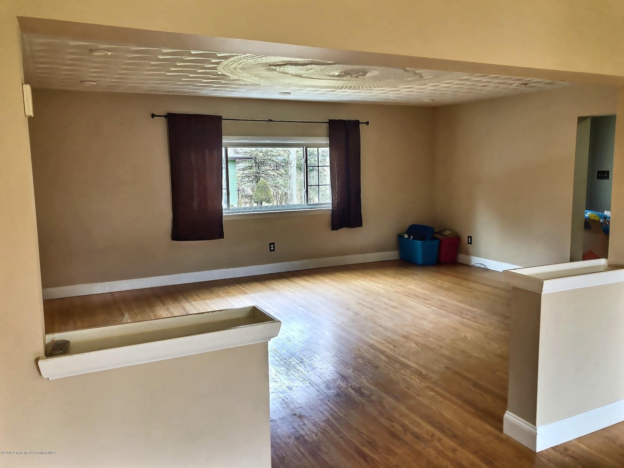 105 Hillcrest Road Moscow, PA 18444 - Photo 8 of 33 Gallery Image 8