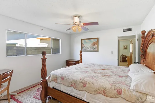 $425,000 | Undisclosed Address, Bakersfield, CA 93308