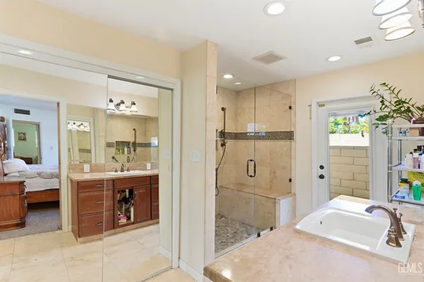 $425,000 | Undisclosed Address, Bakersfield, CA 93308
