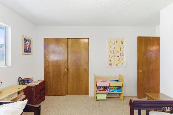 $425,000 | Undisclosed Address, Bakersfield, CA 93308