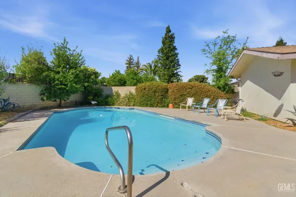 $425,000 | Undisclosed Address, Bakersfield, CA 93308