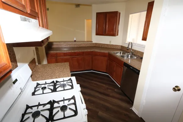 $1,550 | 18726 Andalusian Drive, Cypress, TX 77433