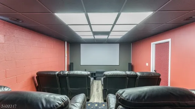 $1,375,000 | 3 Alexandria Overlook, Milford, NJ 08848