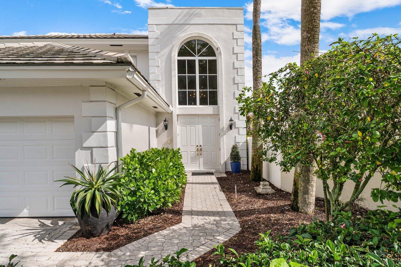7716 Travelers Tree Drive Boca Raton, FL 33433 - Photo 3 of 34 004-7716TravelersTreeDrive-BocaRaton-FL-
