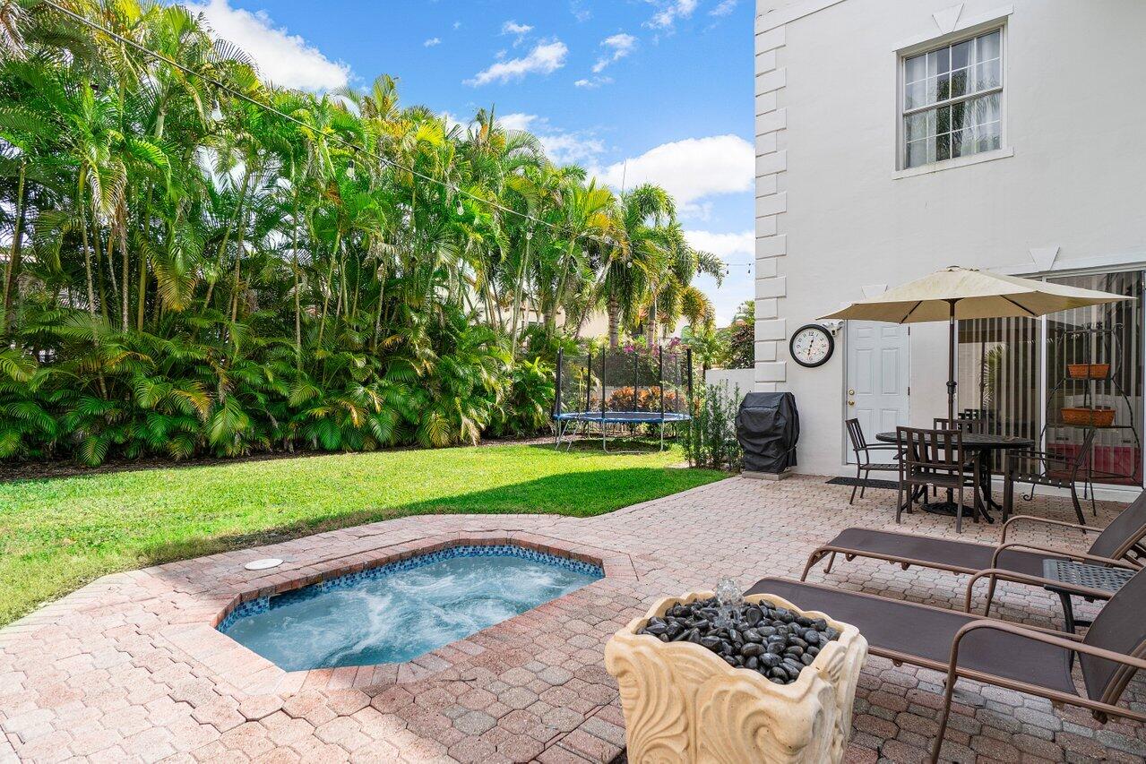 7716 Travelers Tree Drive Boca Raton, FL 33433 - Photo 5 of 34 033-7716TravelersTreeDrive-BocaRaton-FL-