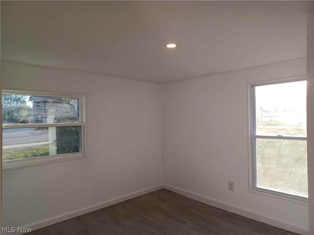 2450 Vestal Road Youngstown, OH 44509 - Photo 12 of 17