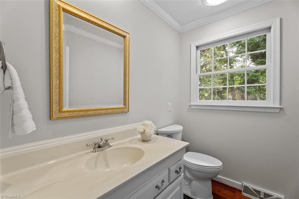 262 Stanaford Road Winston-Salem, NC 27104 - Photo 23 of 47 Half bath on main floor
