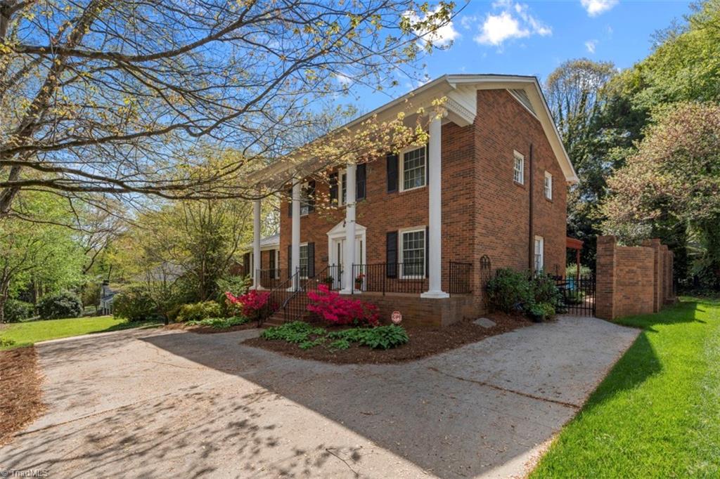 262 Stanaford Road Winston-Salem, NC 27104 - Photo 3 of 47 Gallery Image 3