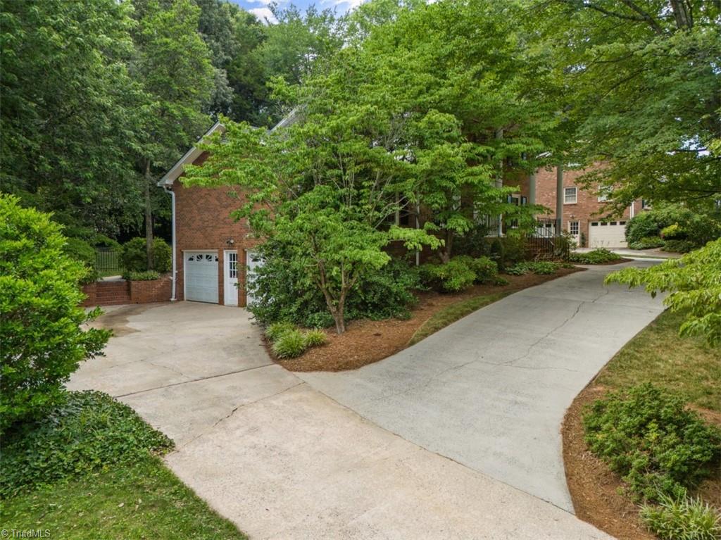 262 Stanaford Road Winston-Salem, NC 27104 - Photo 47 of 47 Circular drive connects driveways on both sides