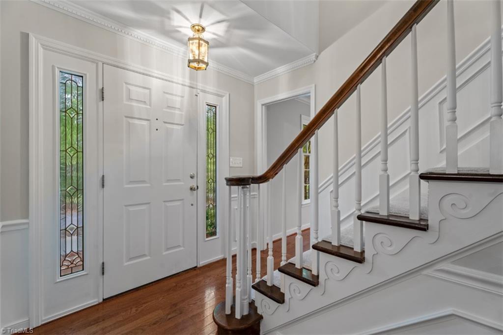 262 Stanaford Road Winston-Salem, NC 27104 - Photo 8 of 47 Gracious entry