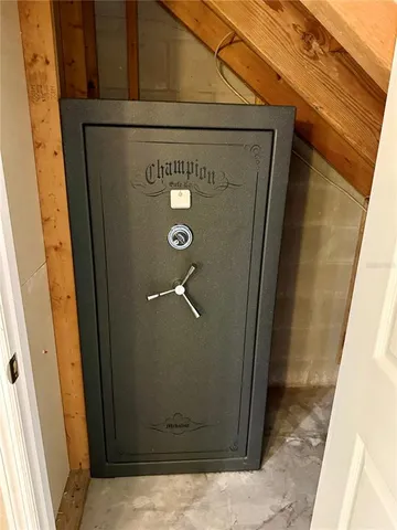 $365,000 | 6400 46th Avenue North, Unit 63, Kenneth City, FL 33709