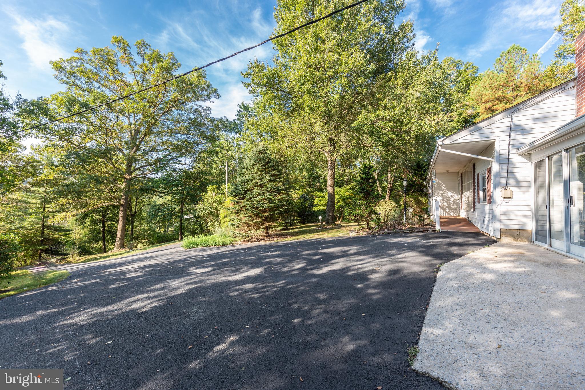 1363 Poole Road Westminster, MD 21157 - Photo 4 of 48 Gallery Image 4