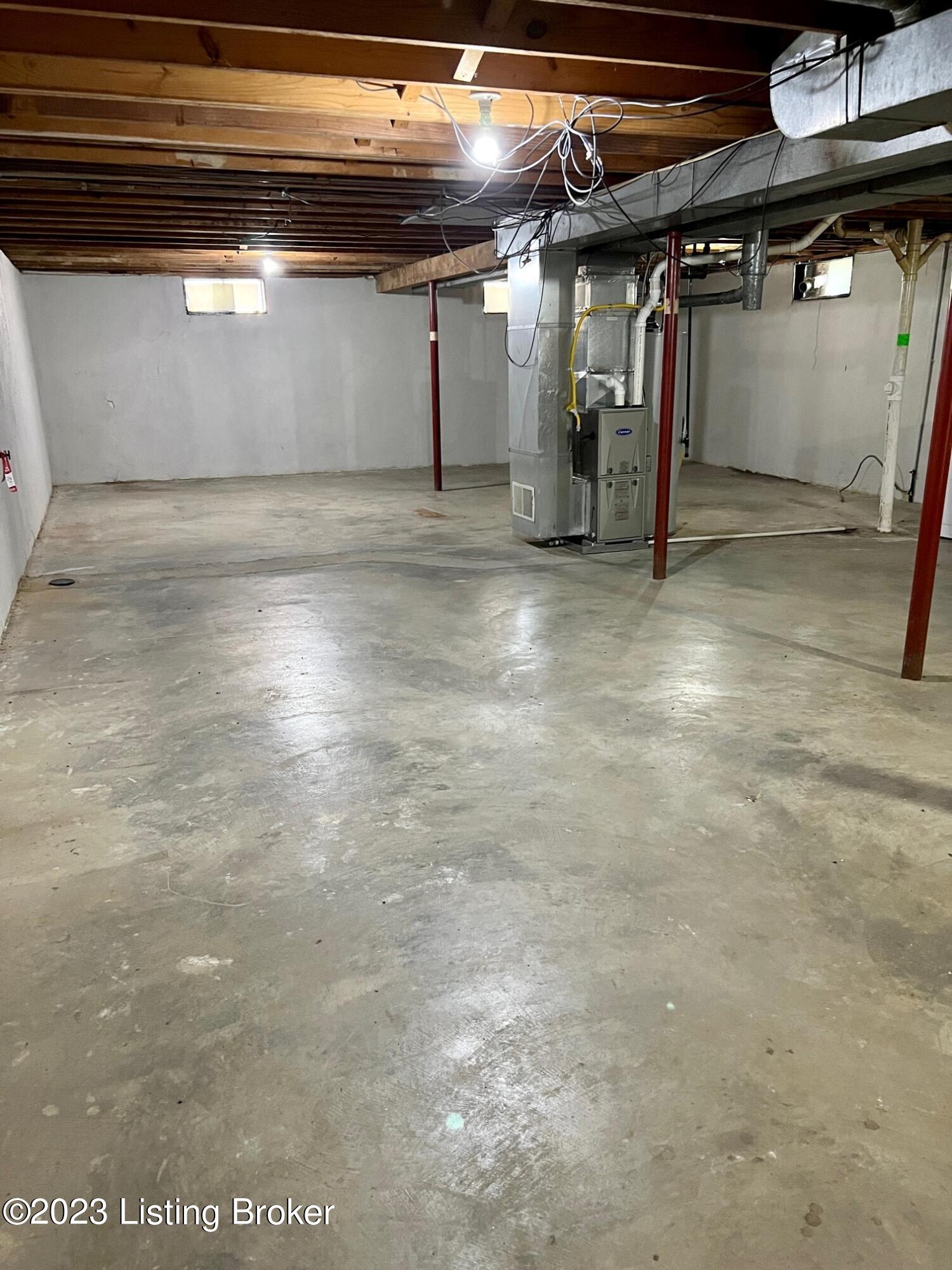3407 Eva Road Louisville, KY 40216 - Photo 25 of 27 basement