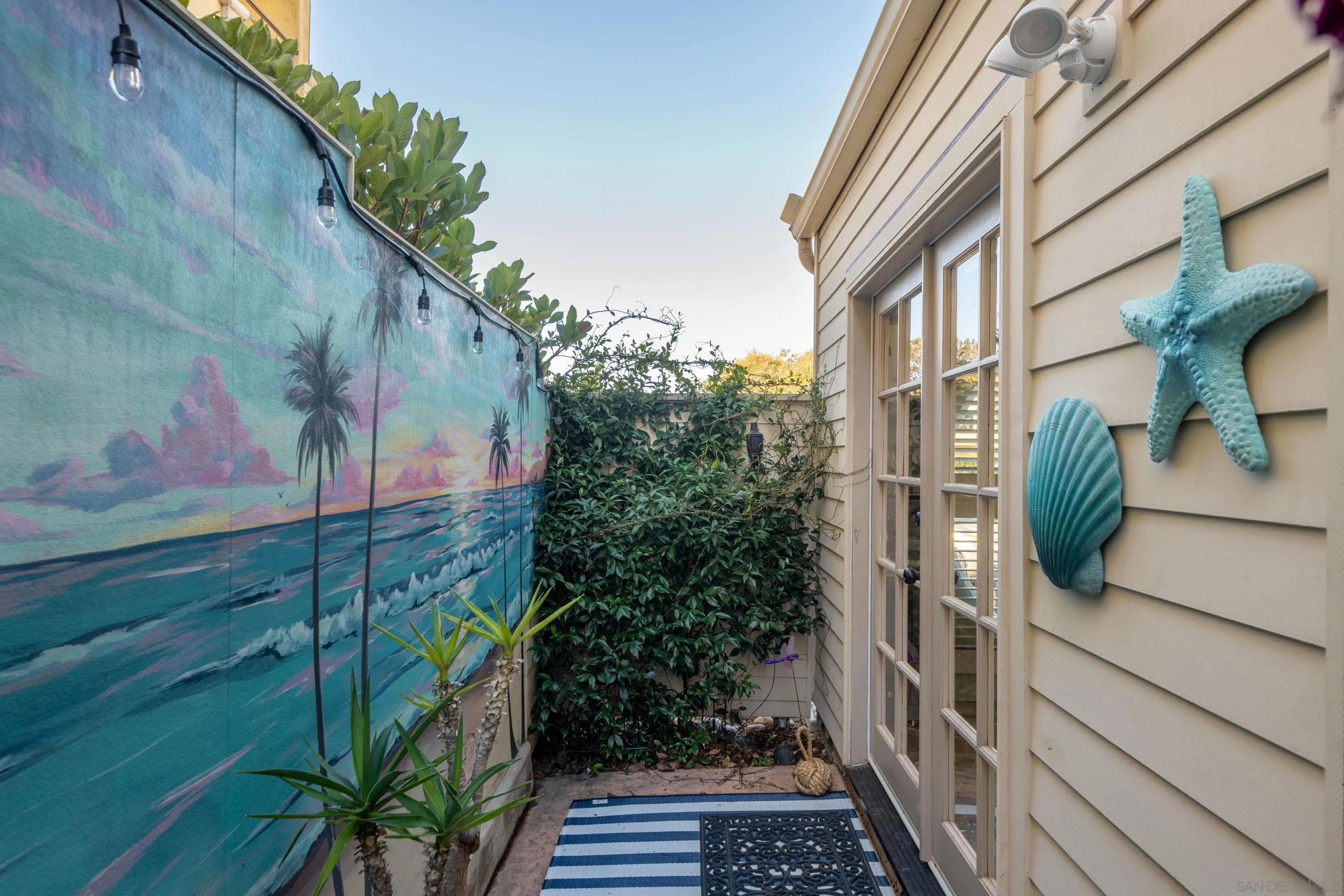 7585 Eads Avenue, Unit A La Jolla, CA 92037 - Photo 9 of 33 a view of a house with a street