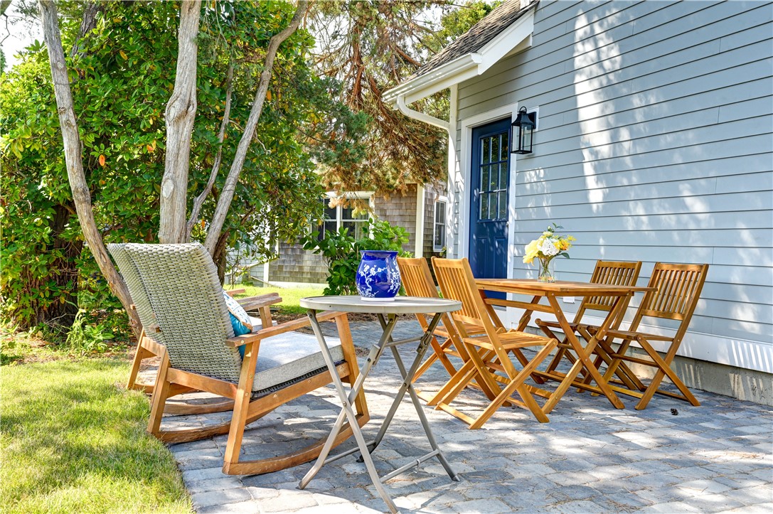 5 Key Court, Unit B Newport, RI 02840 - Photo 4 of 25 Private patio