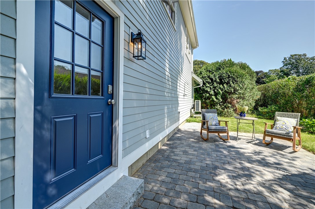 5 Key Court, Unit B Newport, RI 02840 - Photo 6 of 25 Provate yard and patio