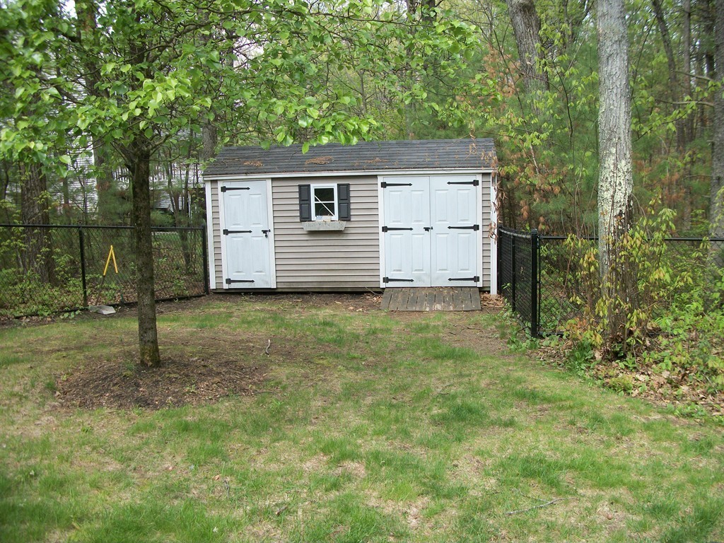 82B Reservoir Road Lunenburg, MA 01462 - Photo 24 of 27