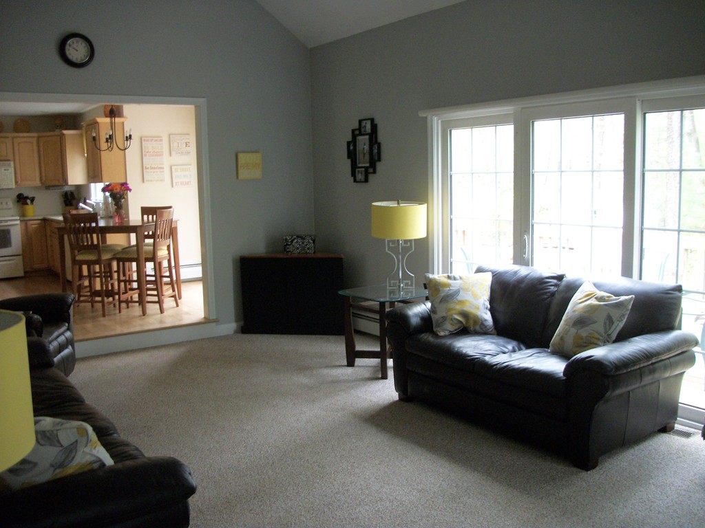 82B Reservoir Road Lunenburg, MA 01462 - Photo 4 of 27