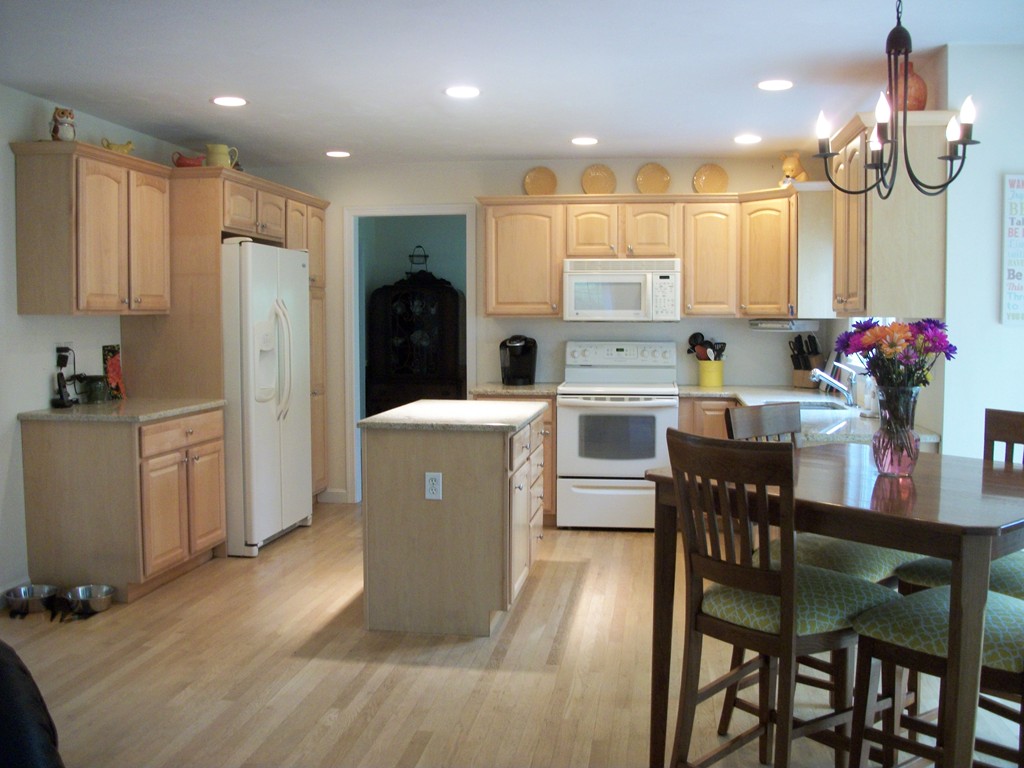 82B Reservoir Road Lunenburg, MA 01462 - Photo 6 of 27