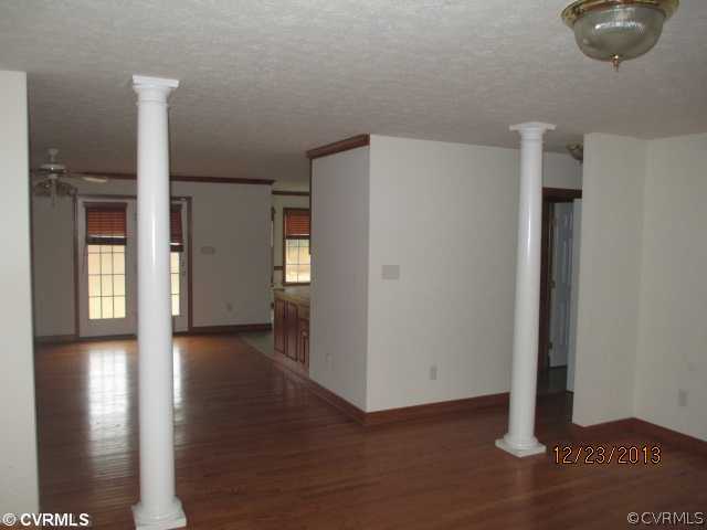 2058 Mill Road Richmond, VA 23231 - Photo 2 of 10