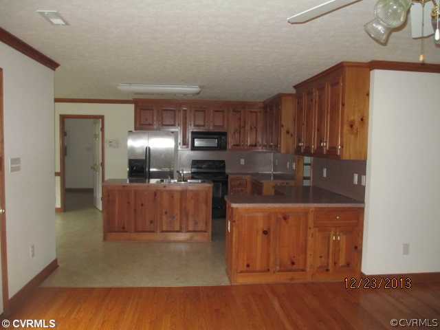 2058 Mill Road Richmond, VA 23231 - Photo 4 of 10